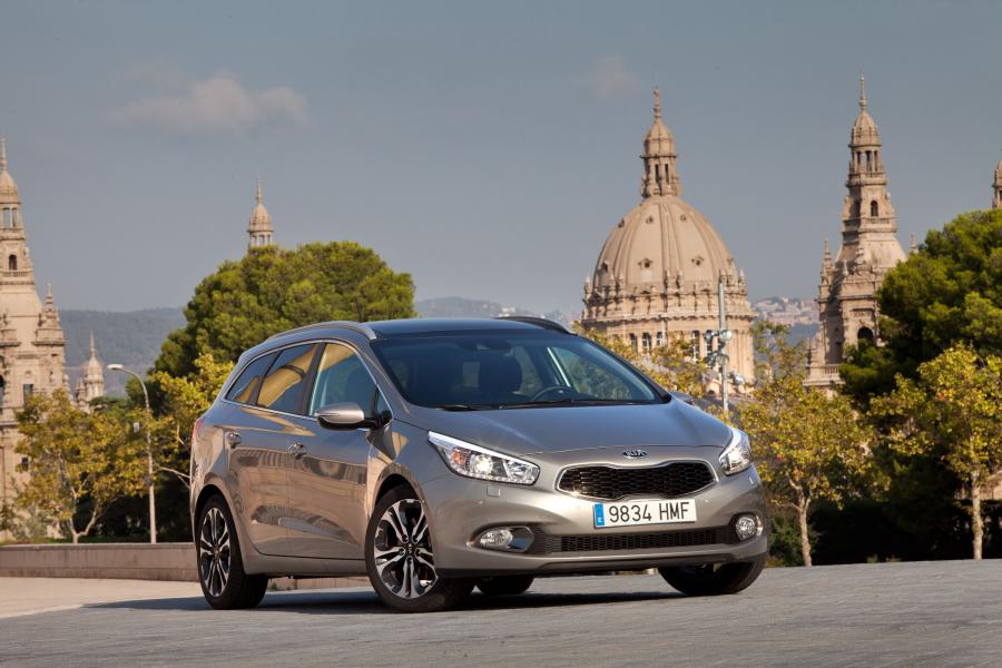  Kia cee&rsquo;d Station Wagon 2012 года  (фото 72 из 89)